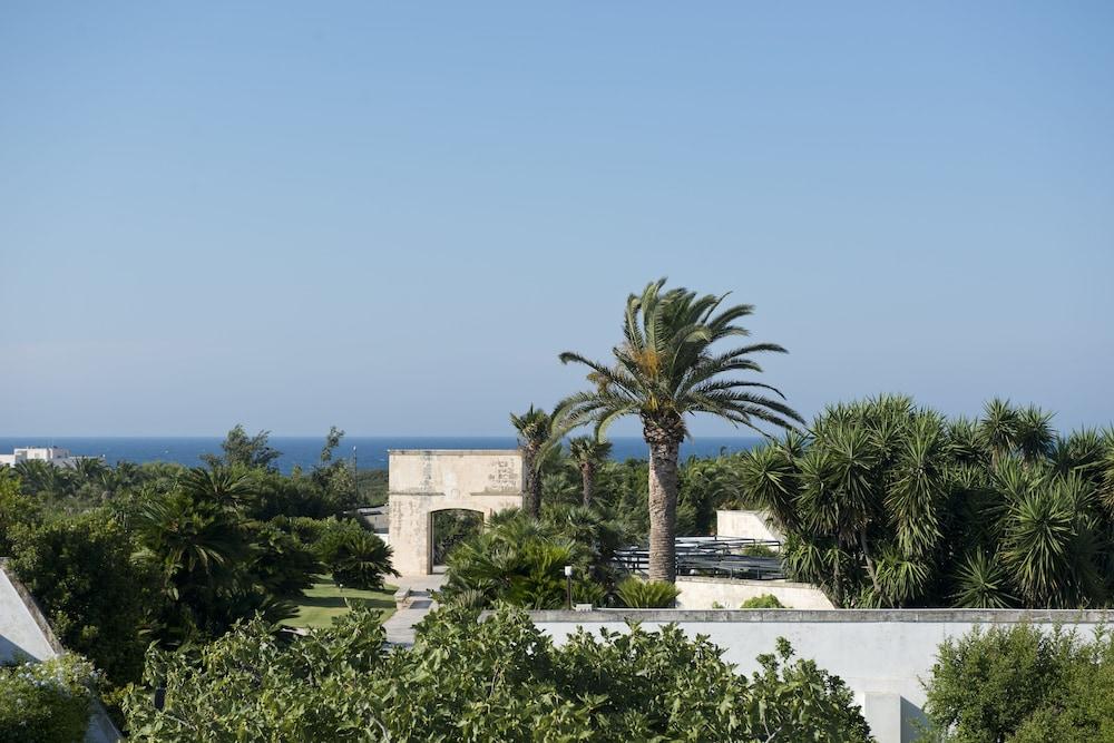 Grand Hotel Masseria Santa Lucia Ostuni Exterior photo